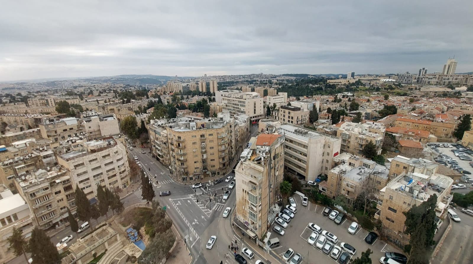 מיסים והוצאות על נכסים מסחריים בירושלים: ארנונה, אגרות, עלויות תחזוקה ועוד