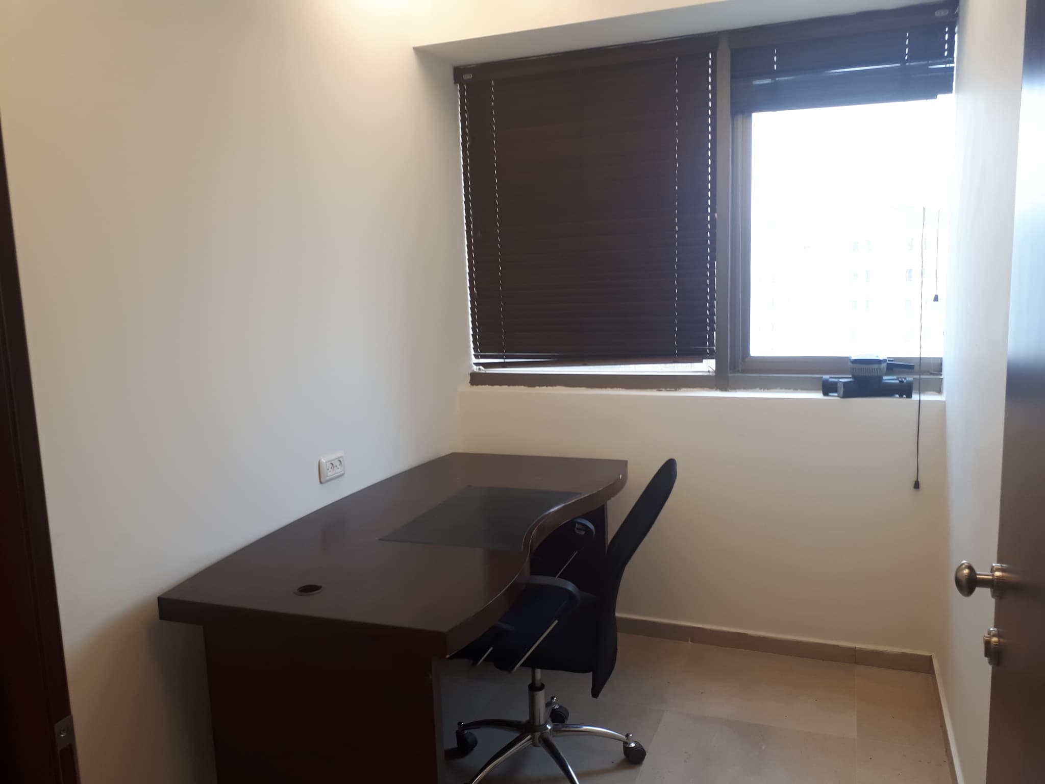 משרד 100 מ"ר להשכרה בירושלים יוקרתי