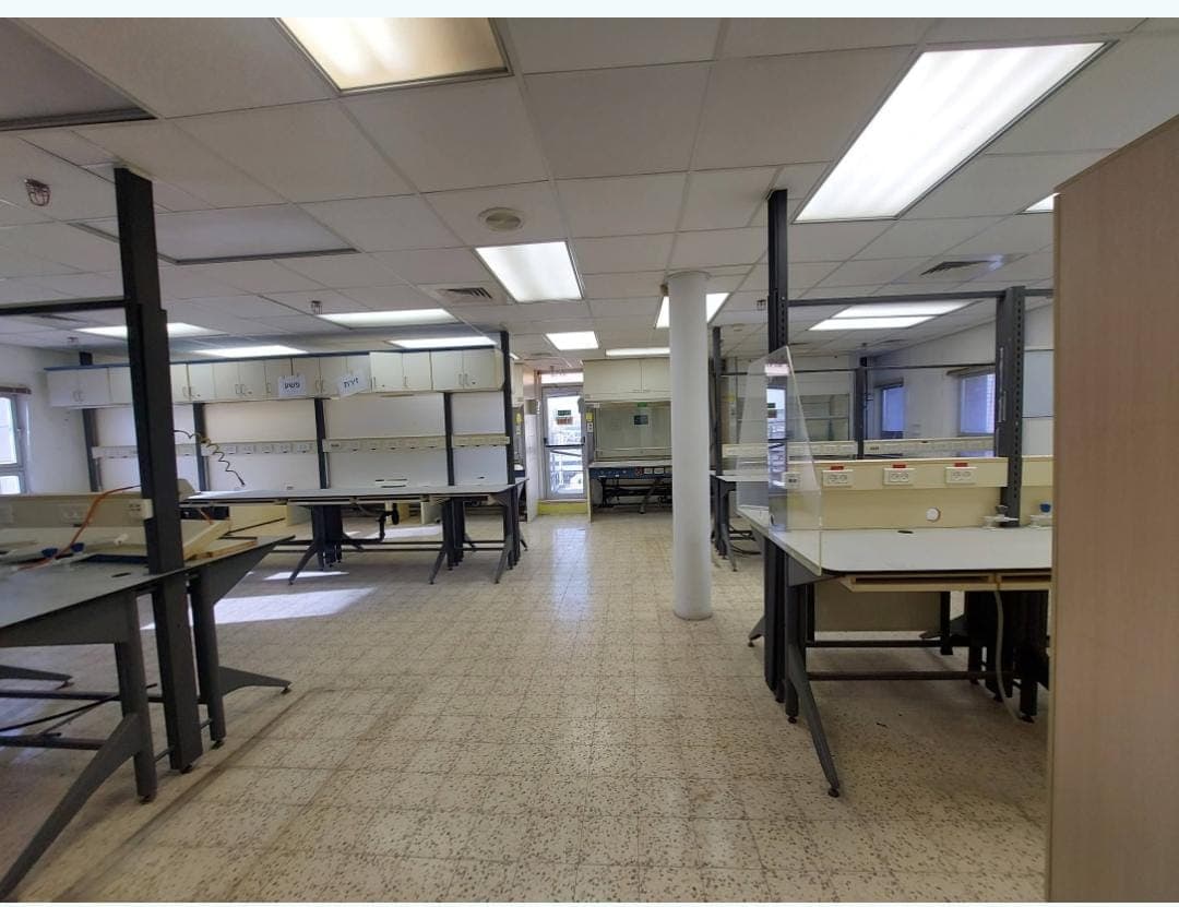 משרד 450 מ"ר להשכרה בירושלים עם חניה