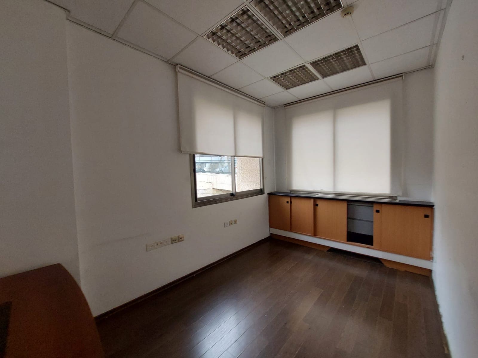 משרד 116 מ"ר להשכרה בירושלים עם חניה