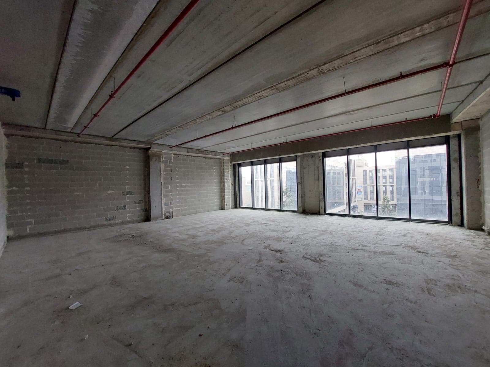 משרד 128 מ"ר להשכרה בירושלים עם חניה