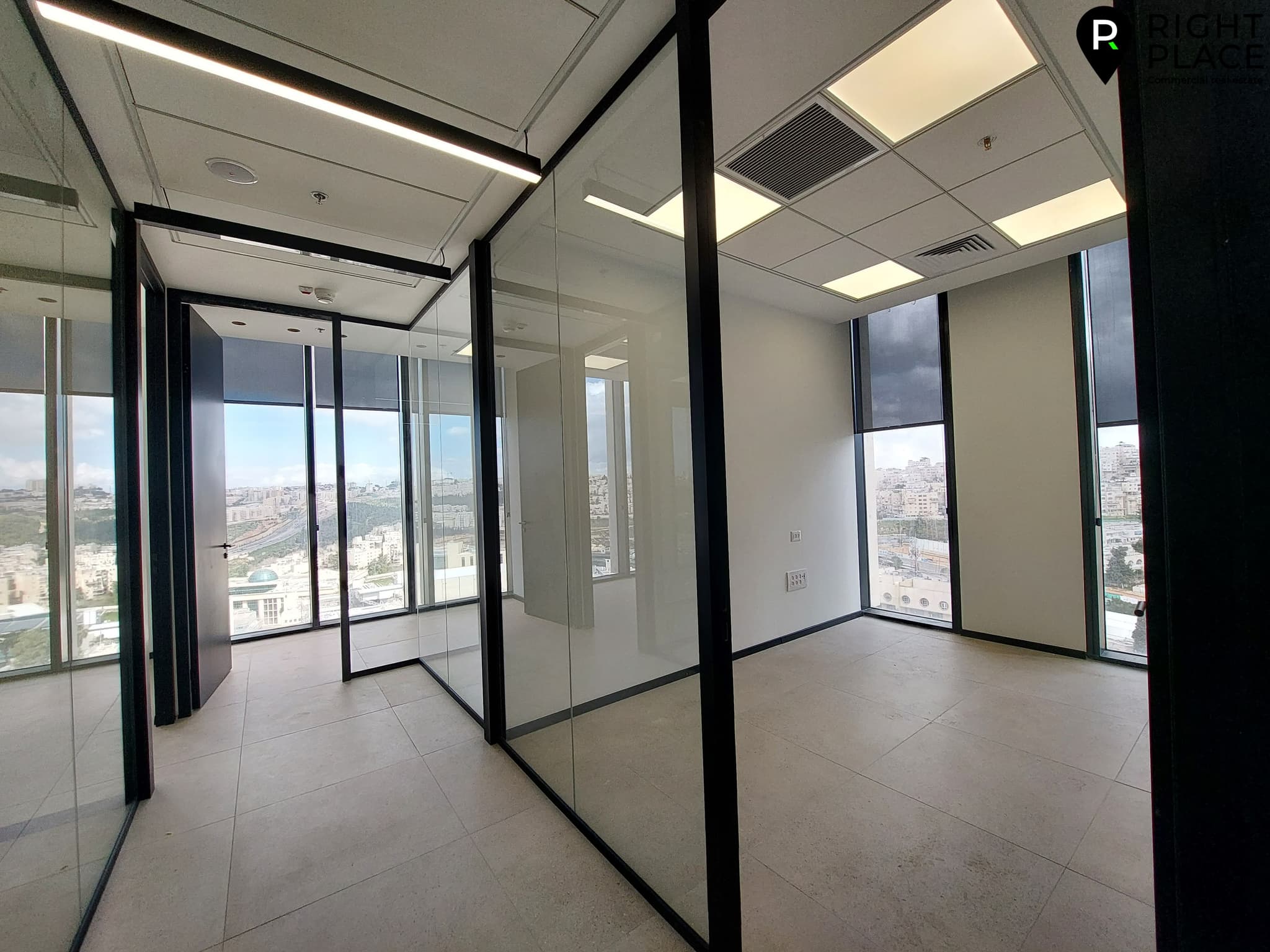 משרד 235 מ"ר להשכרה בירושלים יוקרתי