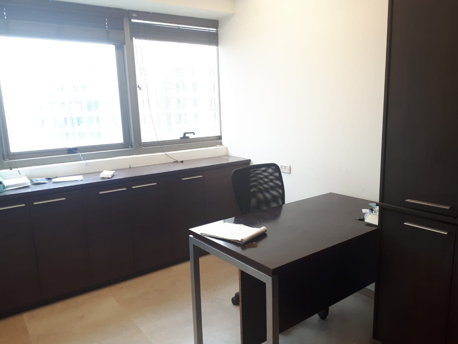 משרד 850 מ"ר להשכרה בירושלים עם חניה