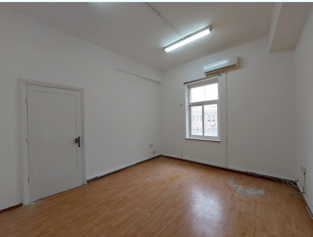 משרד 35 מ"ר להשכרה בירושלים משופץ