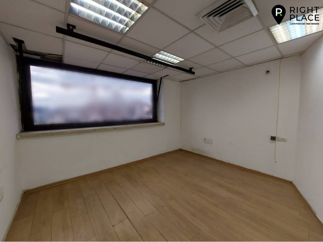 משרד 37 מ"ר להשכרה בירושלים