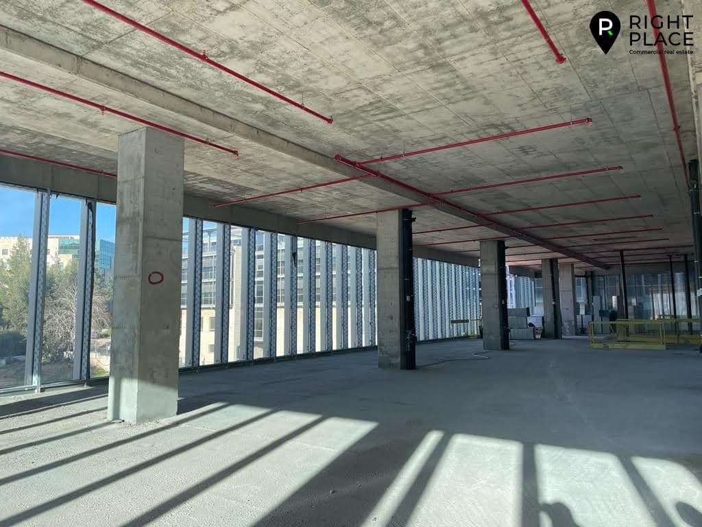 נכס 2500 מ"ר להשכרה בירושלים