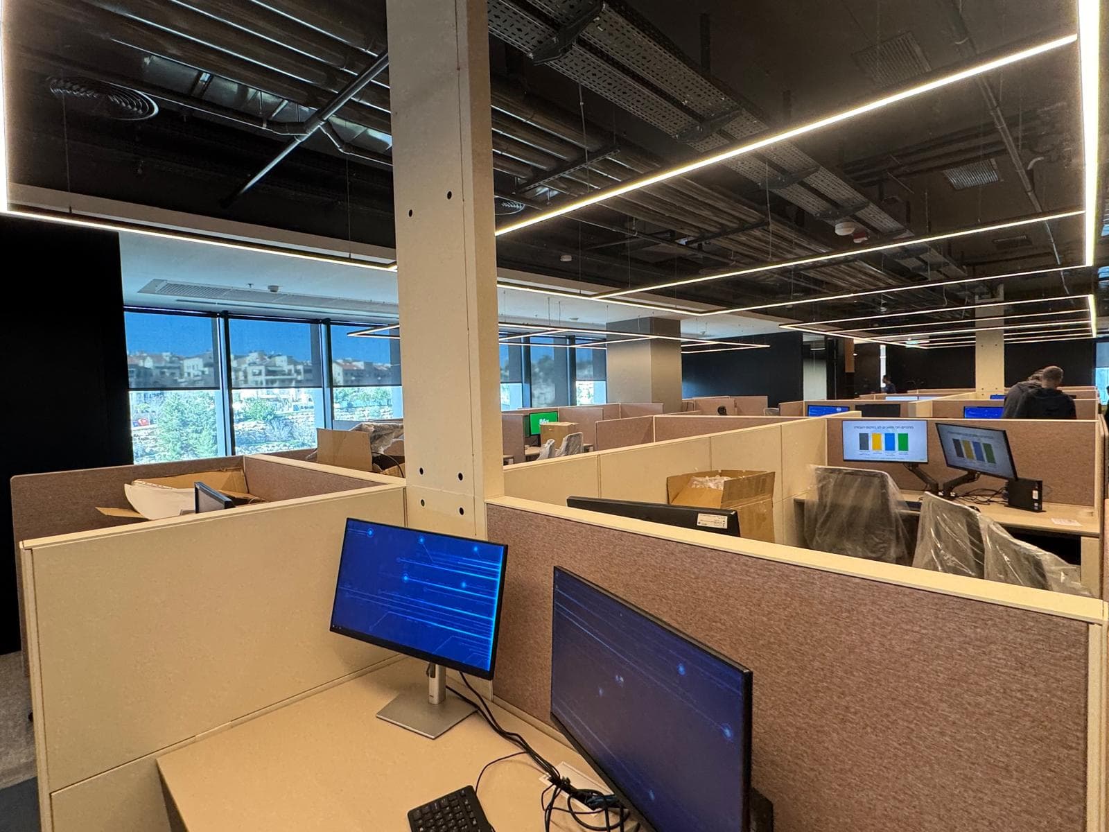 משרד להשכרה בתלפיות! - תמונה 1