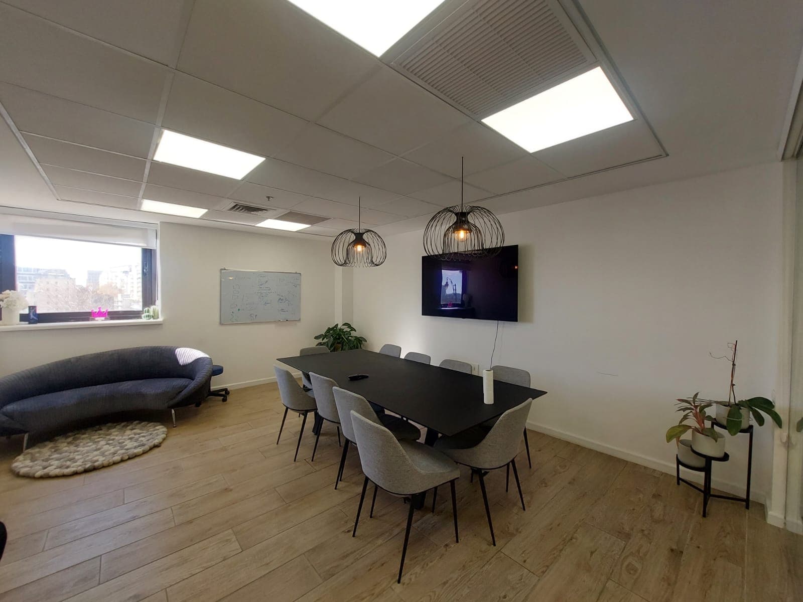 משרד להשכרה בכניסה לעיר! - תמונה 1