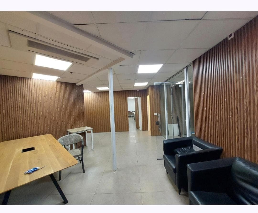 משרד להשכרה במרכז העיר! - תמונה 1