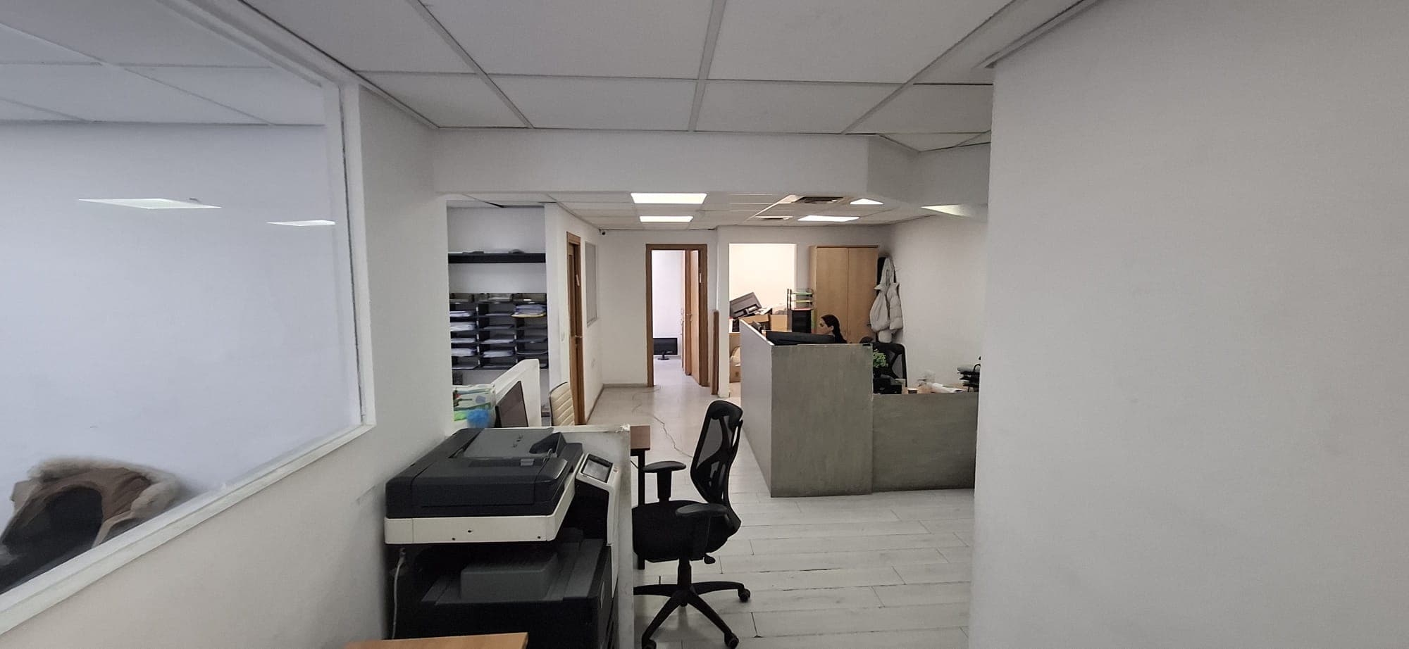 משרד למכירה במרכז העיר! - תמונה 1