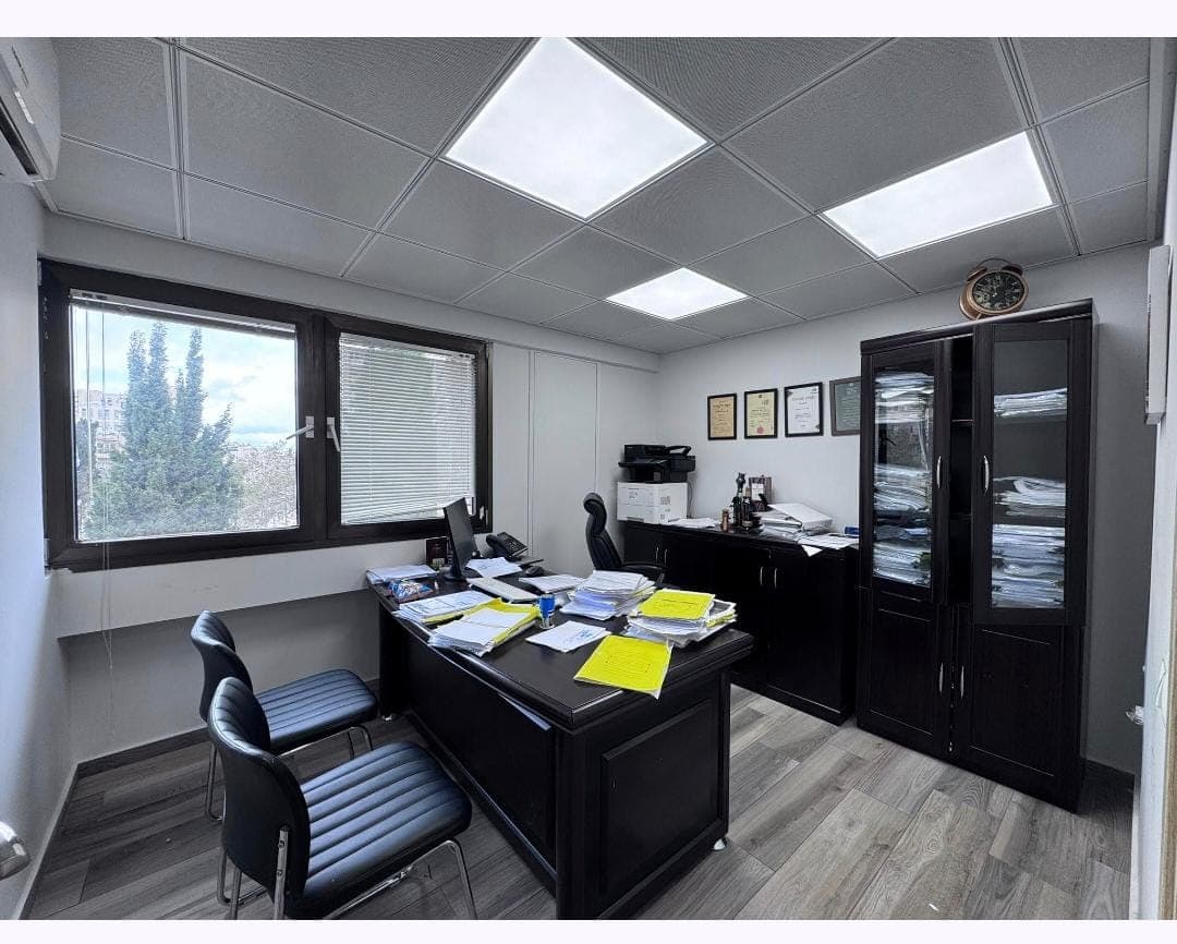 משרד להשכרה במרכז העיר! - תמונה 1