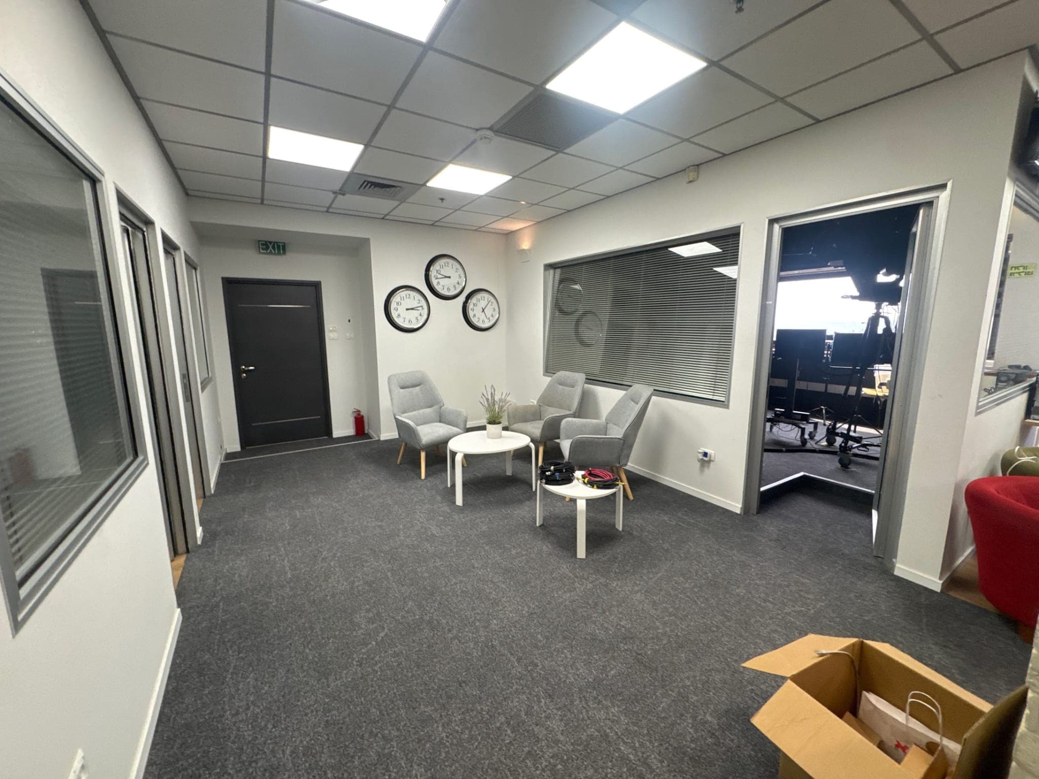 משרד להשכרה בכניסה לעיר! - תמונה 1