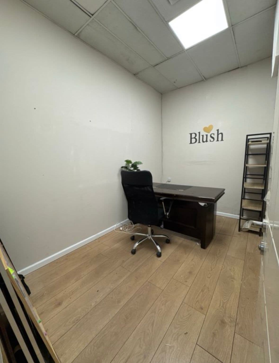 מחסן להשכרה בכניסה לעיר! - תמונה 1